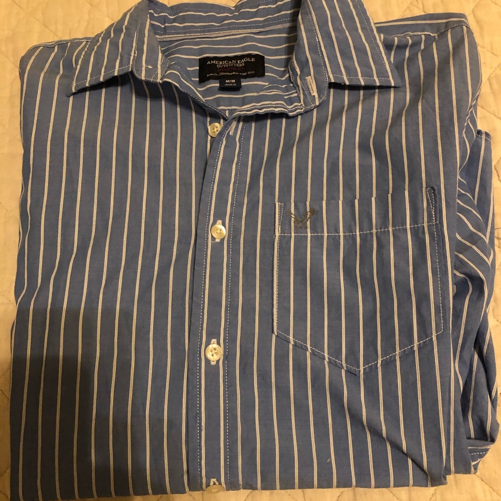 Men’s American Eagle button down medium NWOT